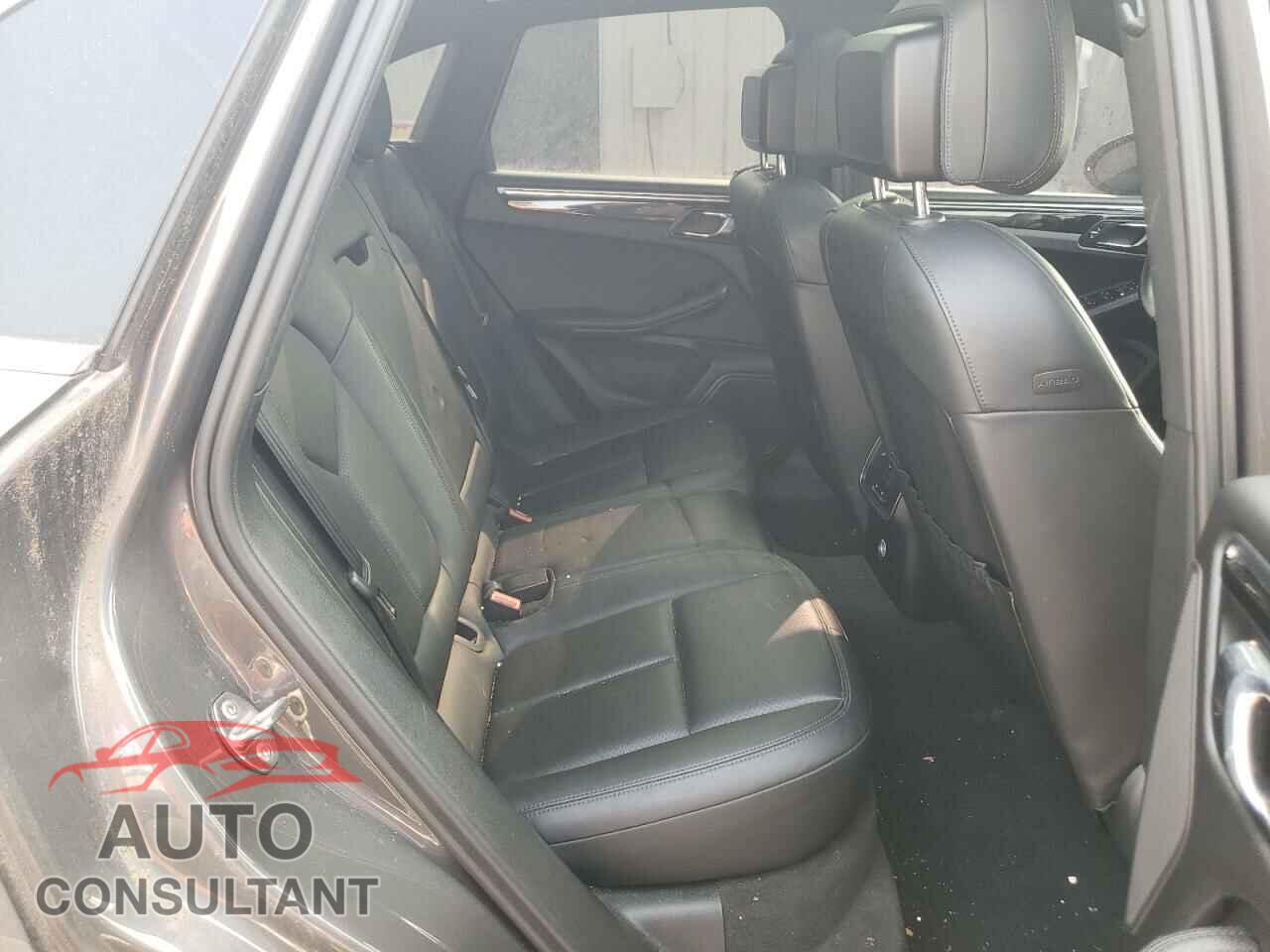 PORSCHE MACAN 2016 - WP1AB2A53GLB44671