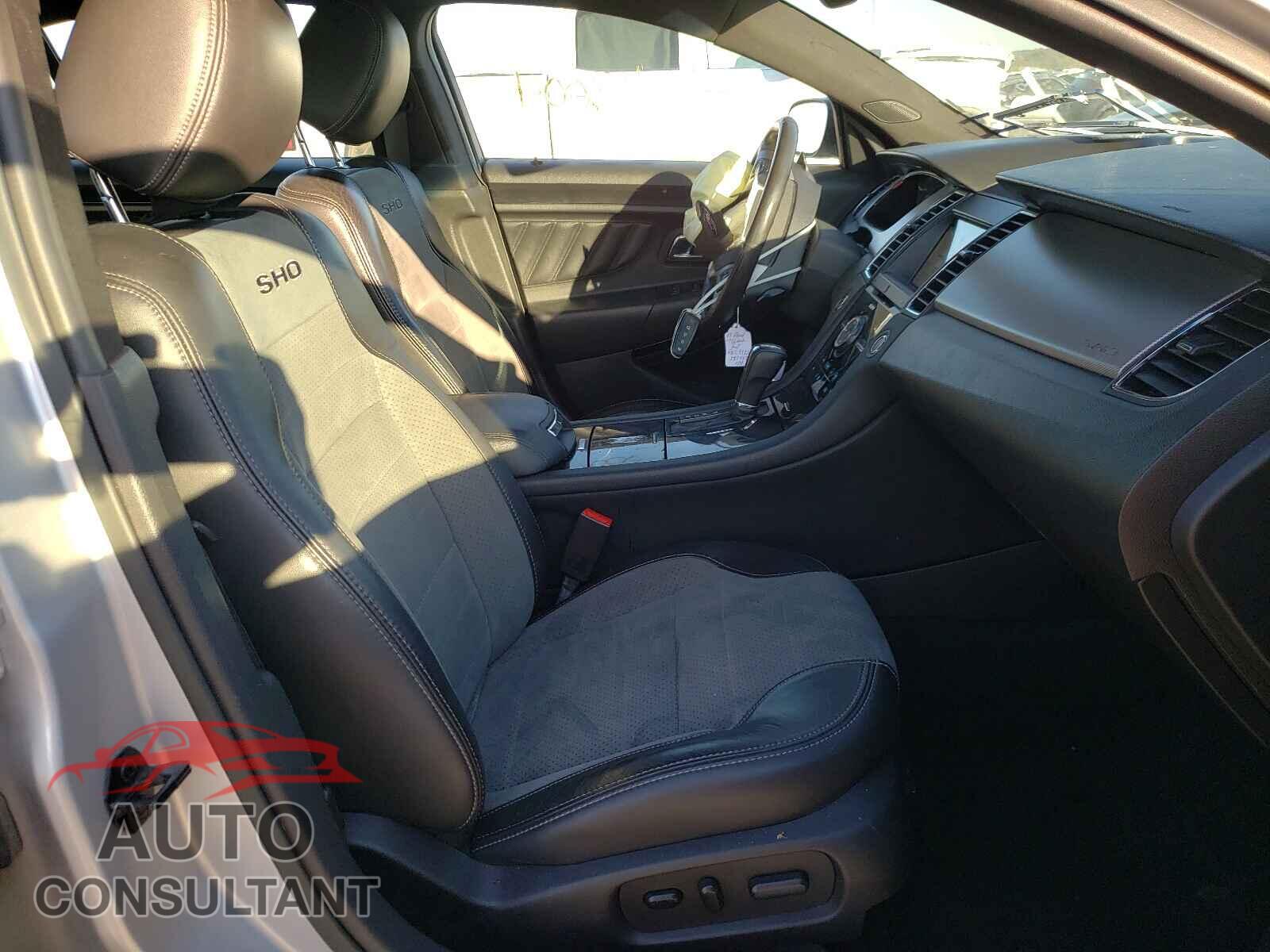 FORD TAURUS 2017 - 1FAHP2KT7HG117830