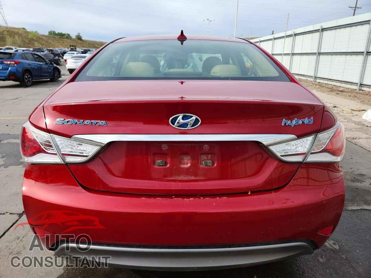 HYUNDAI SONATA 2012 - KMHEC4A45CA059948