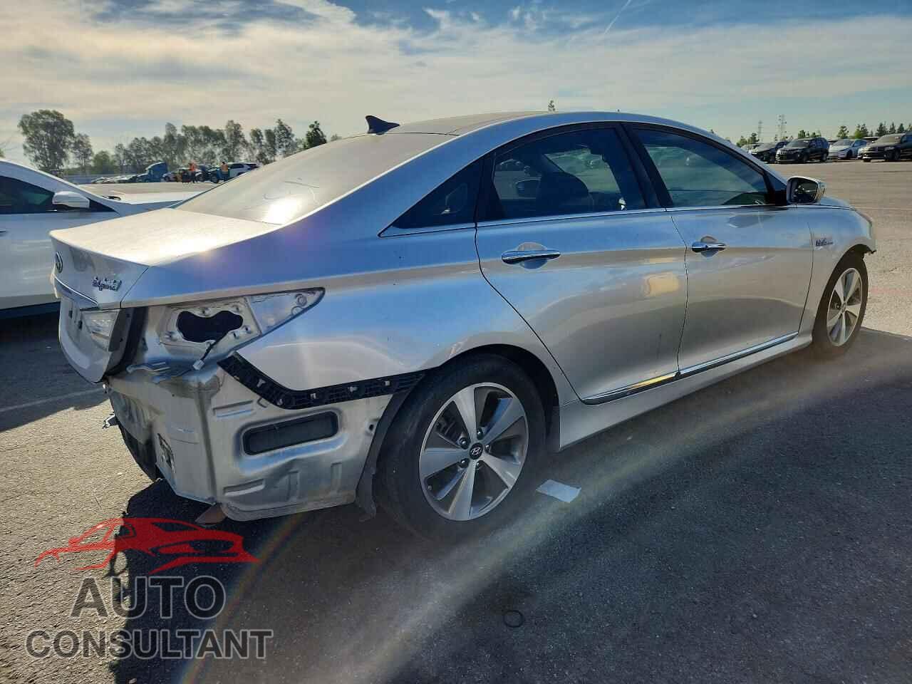 HYUNDAI SONATA 2011 - KMHEC4A40BA007934