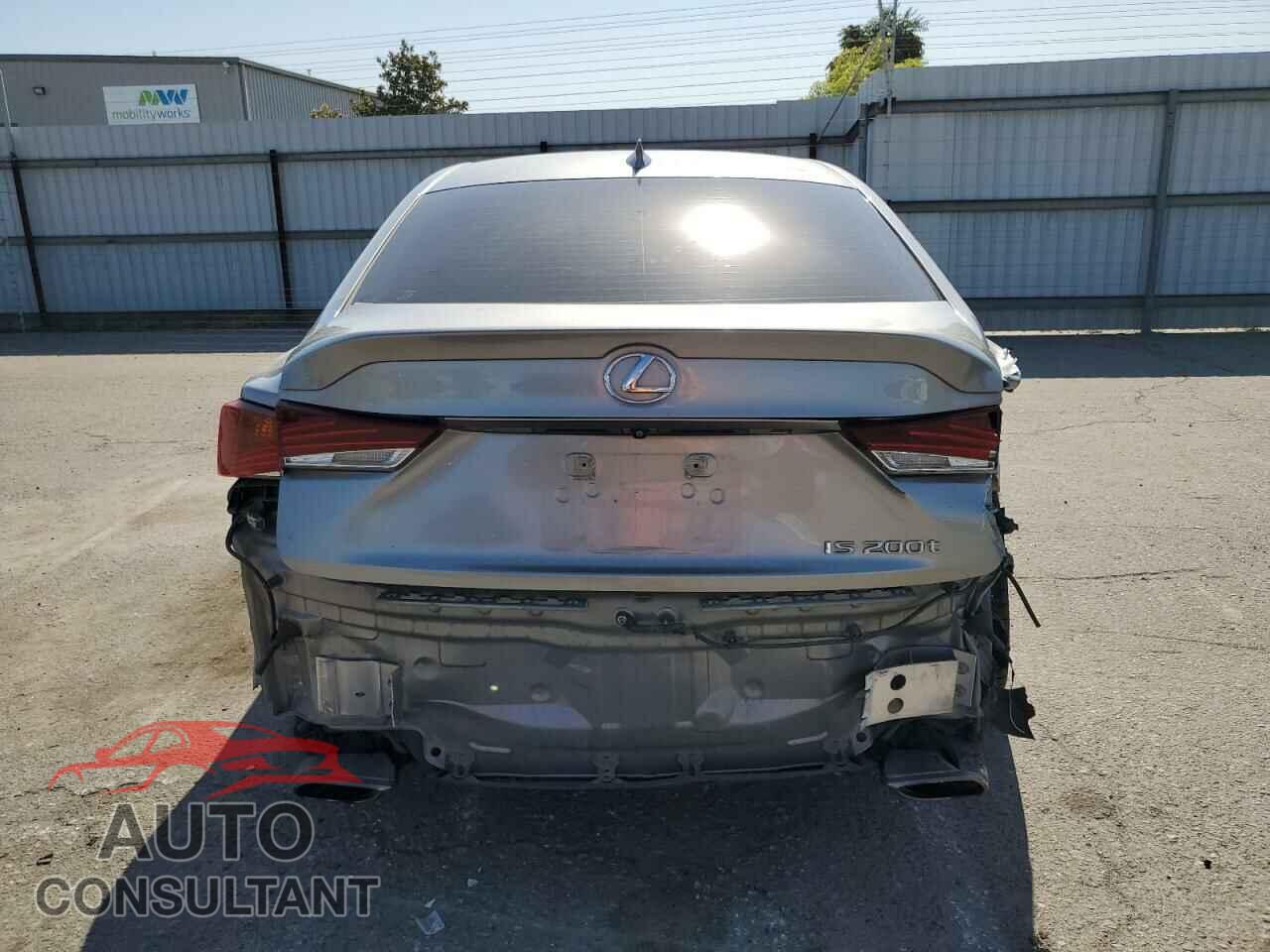 LEXUS IS 2017 - JTHBA1D20H5055388
