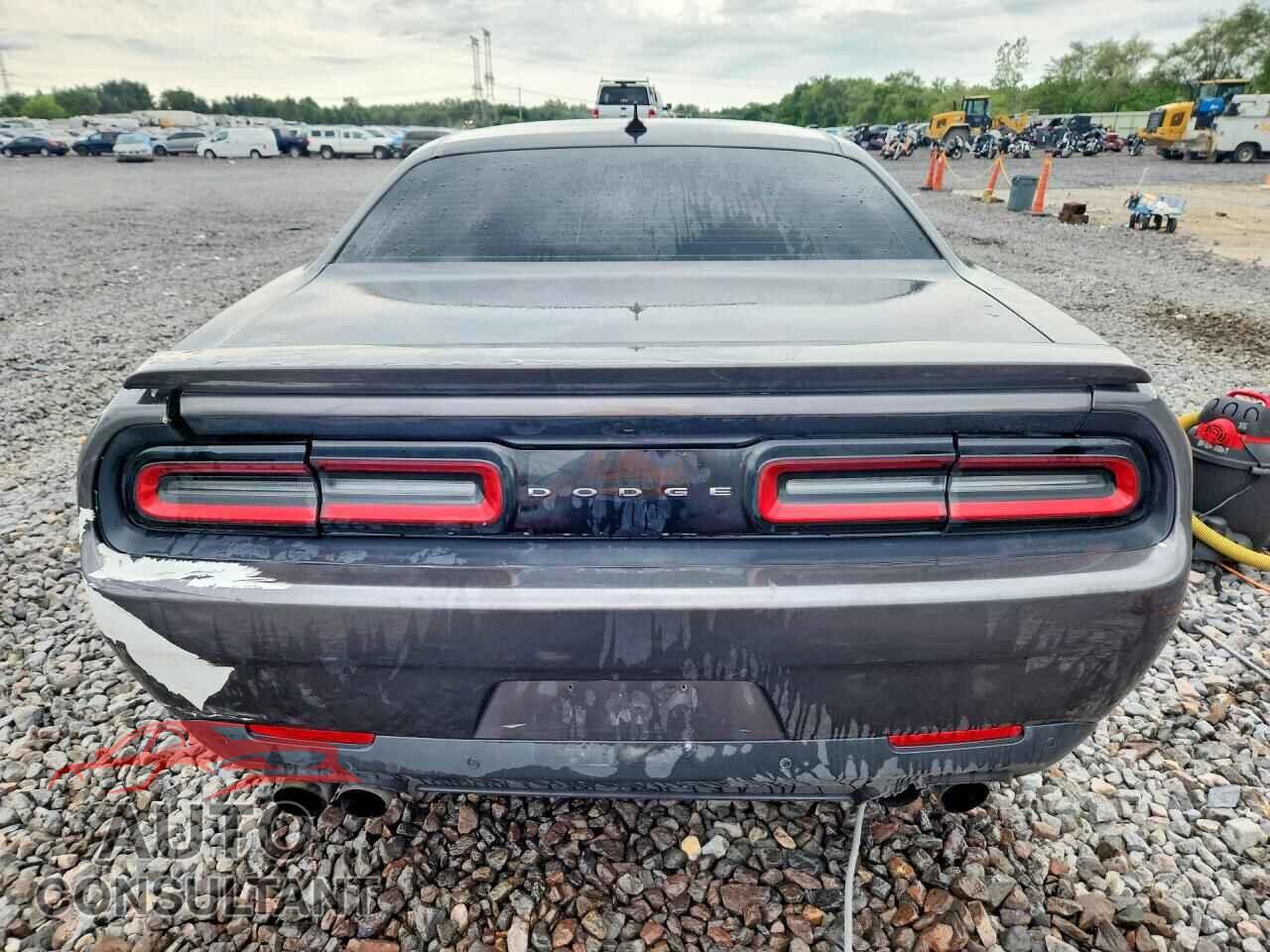 DODGE CHALLENGER 2015 - 2C3CDZAT7FH712402