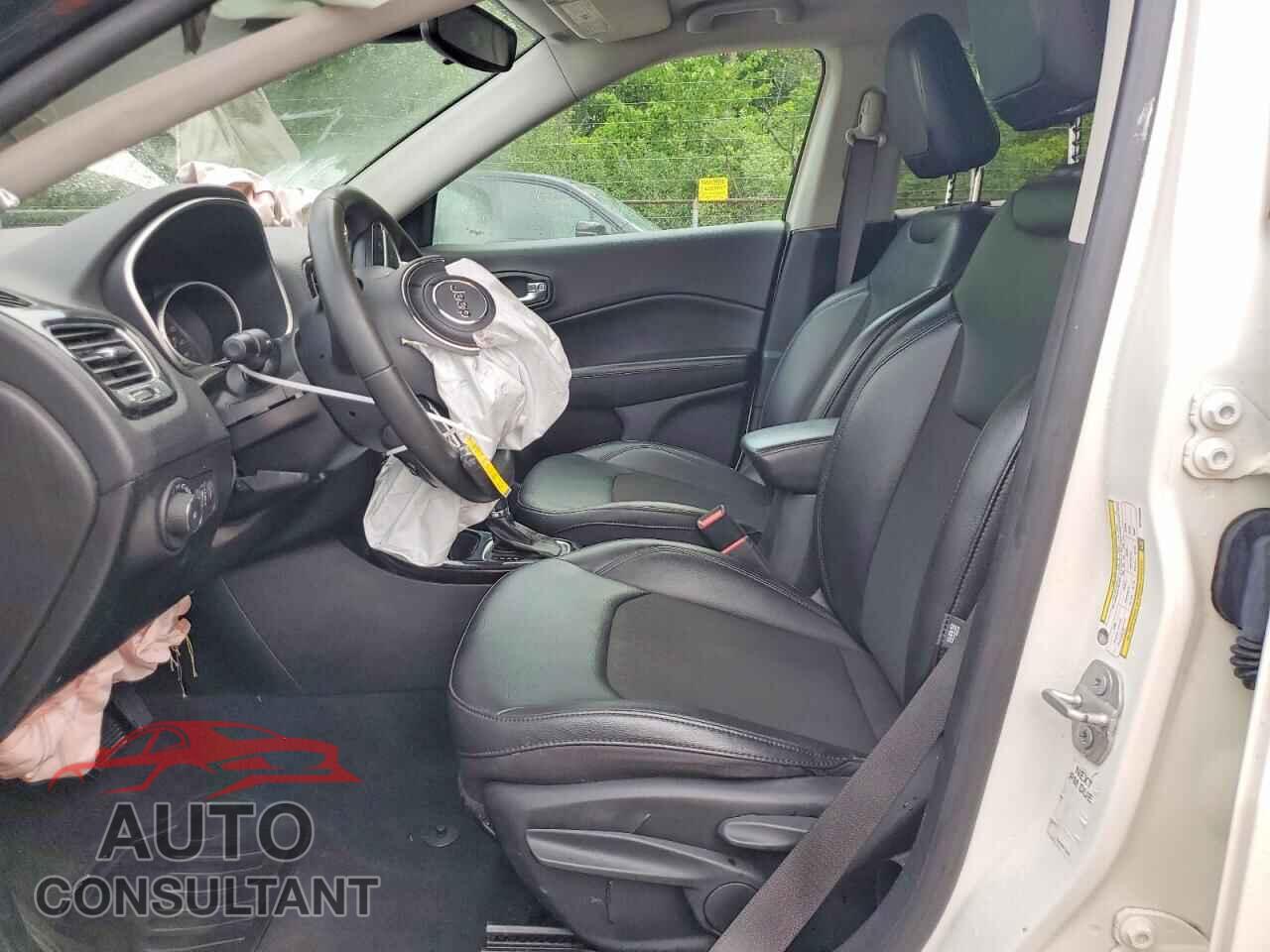 JEEP COMPASS 2021 - 3C4NJDBB0MT586586