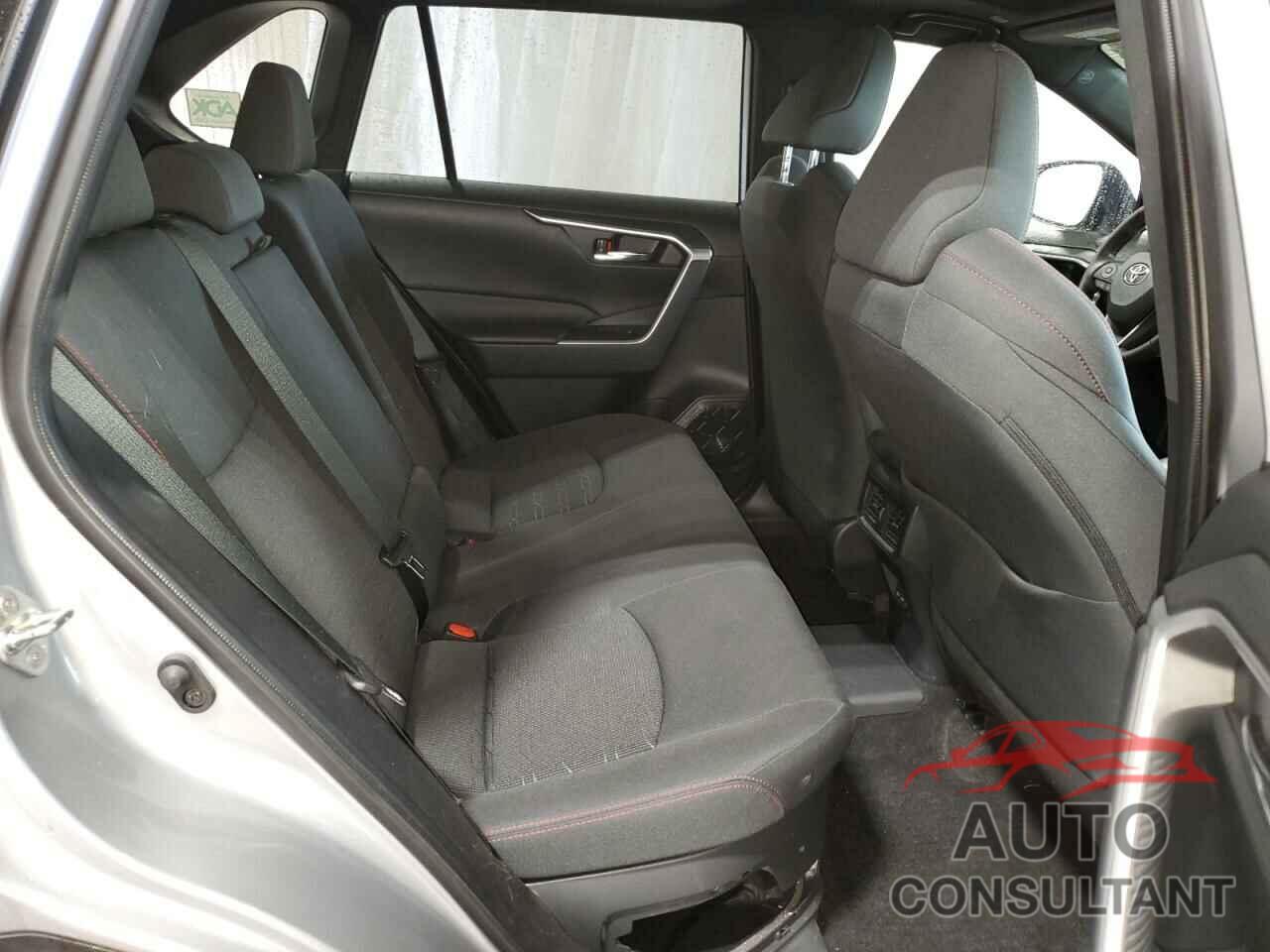 TOYOTA RAV4 2023 - JTMAB3FV5PD115487