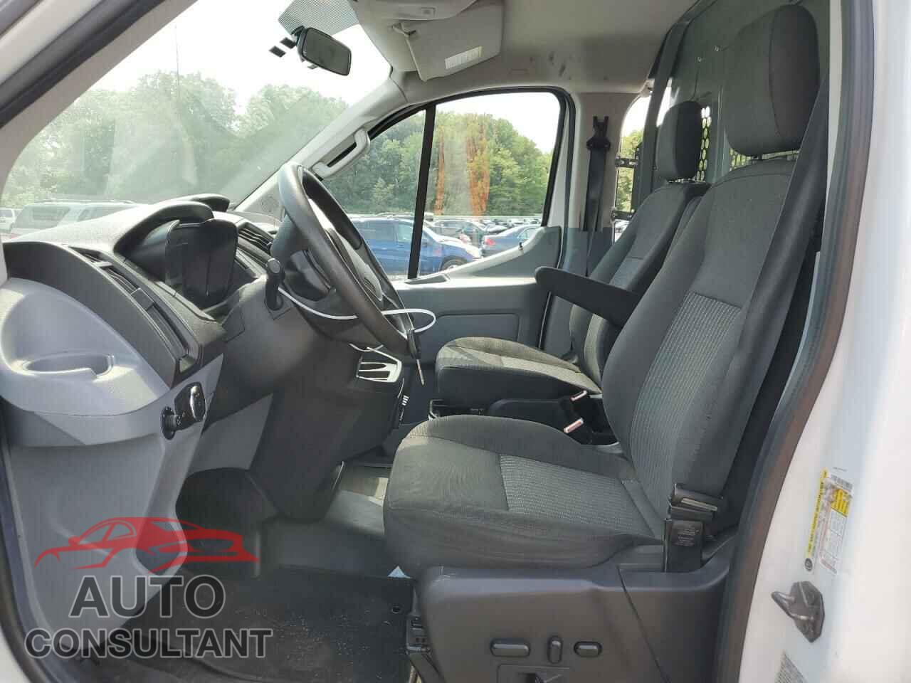 FORD TRANSIT 2018 - 1FTYE1YM4JKA61598