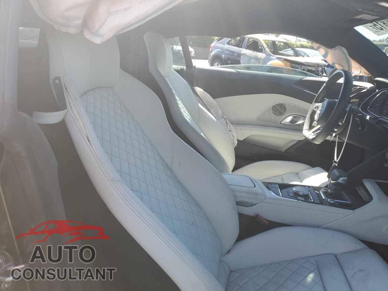 AUDI R8 2021 - WUAKBAFX5M7901345