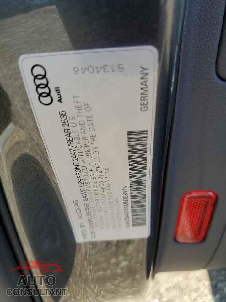 AUDI A4 2021 - WAUDAAF44MN008414