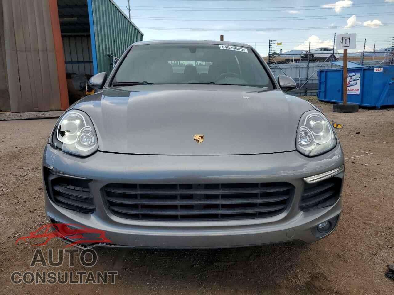 PORSCHE CAYENNE 2016 - WP1AA2A21GKA10062