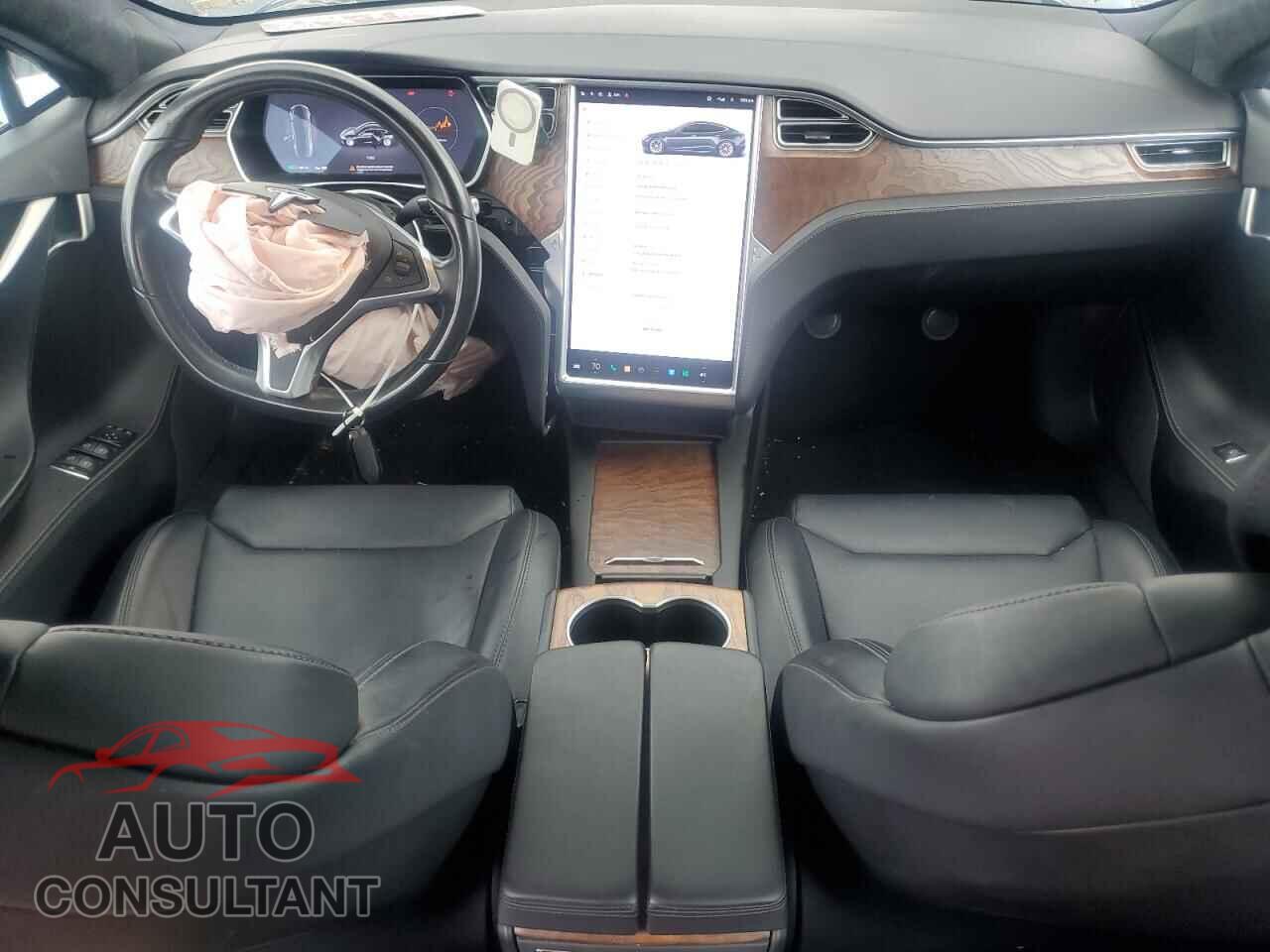TESLA MODEL S 2017 - 5YJSA1E19HF220005