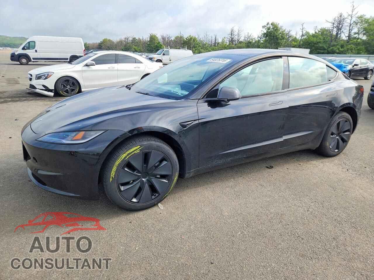 TESLA MODEL 3 2025 - 5YJ3E1EA2SF044091