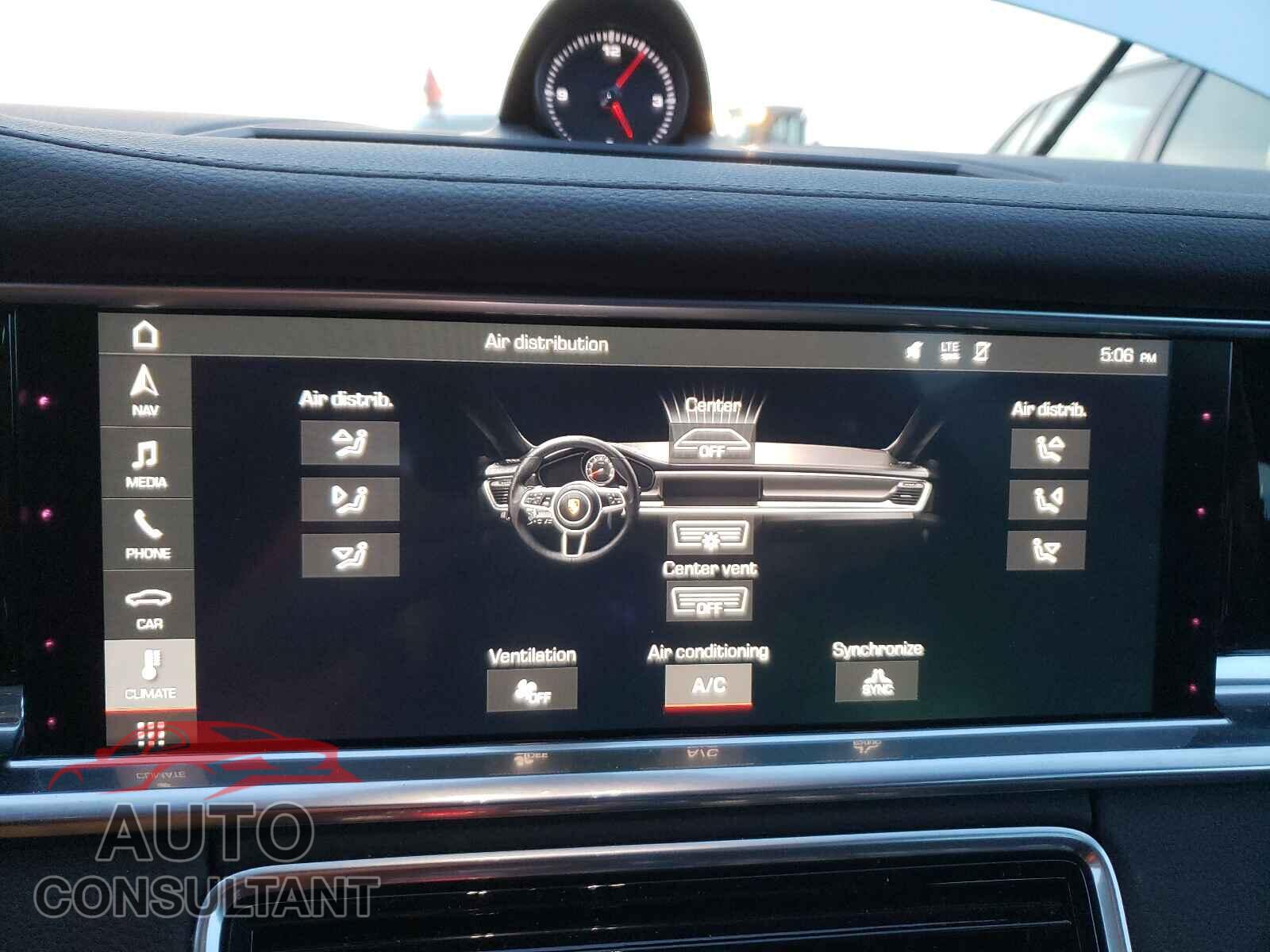 PORSCHE PANAMERA 2018 - WP0CA2A75JL180125