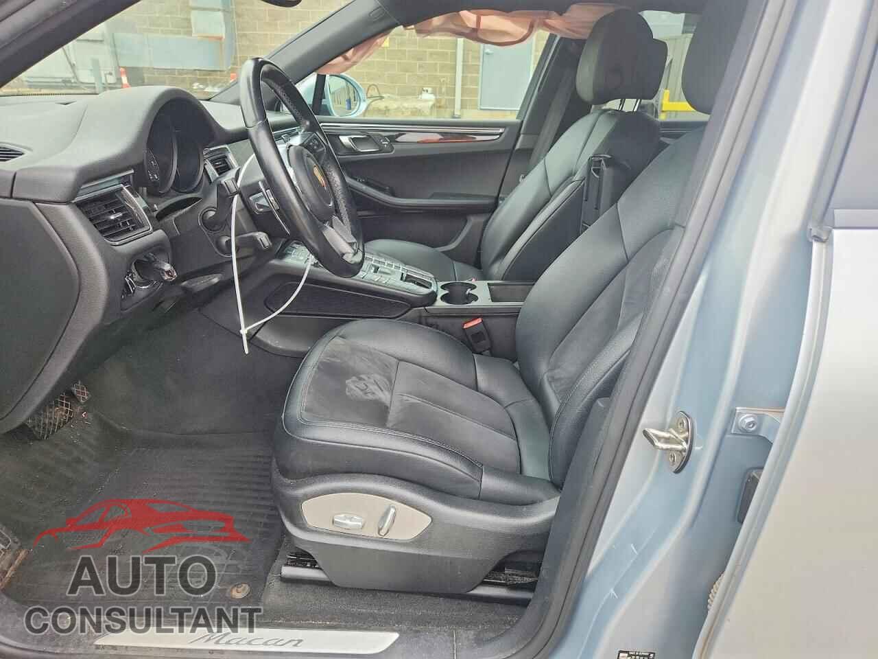 PORSCHE MACAN 2017 - WP1AA2A56HLB01043