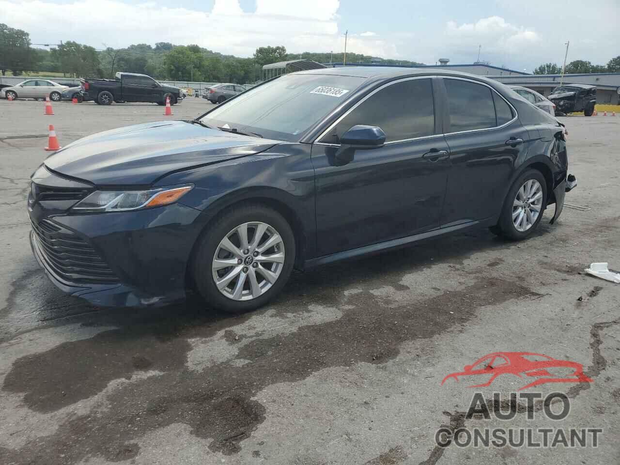 TOYOTA CAMRY 2018 - 4T1B11HK8JU505064
