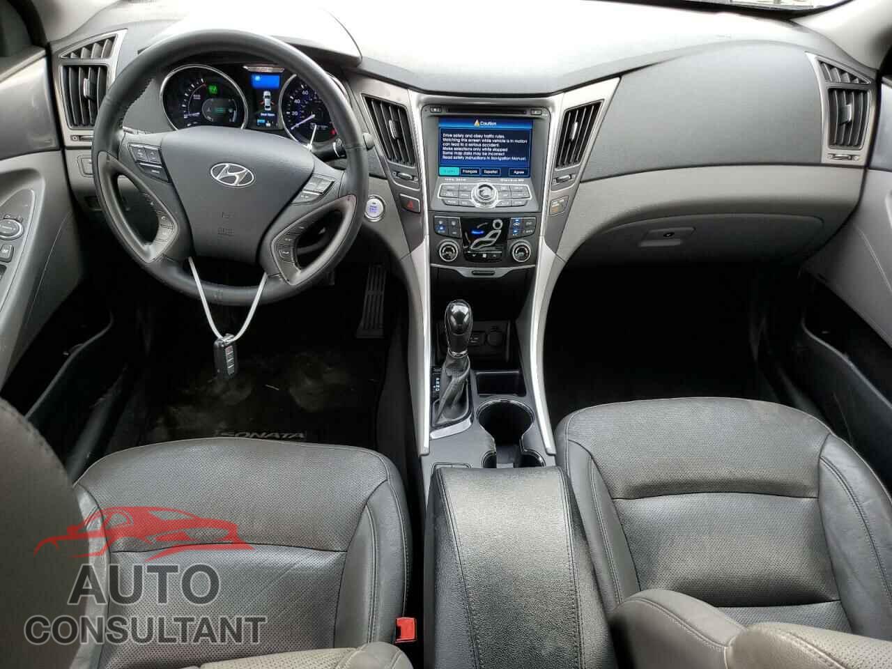 HYUNDAI SONATA 2014 - KMHEC4A40EA103809