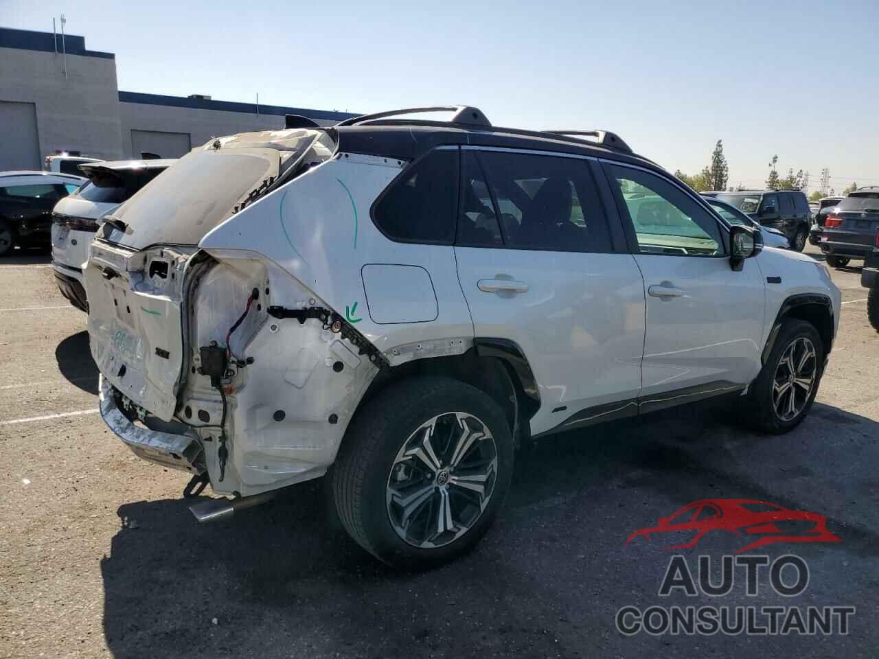 TOYOTA RAV4 2022 - JTMEB3FV9ND094240