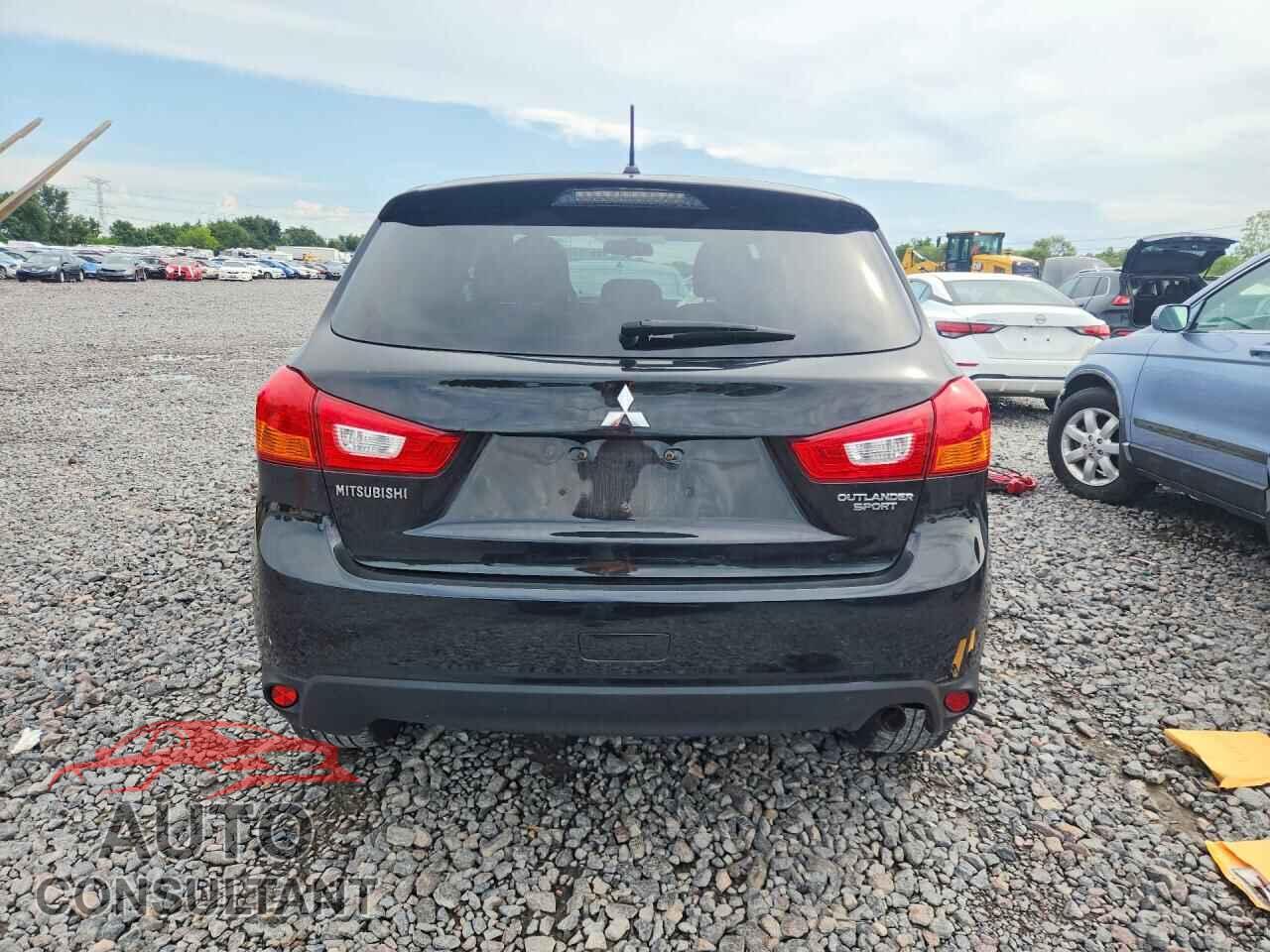 MITSUBISHI OUTLANDER 2015 - 4A4AP3AU8FE045484