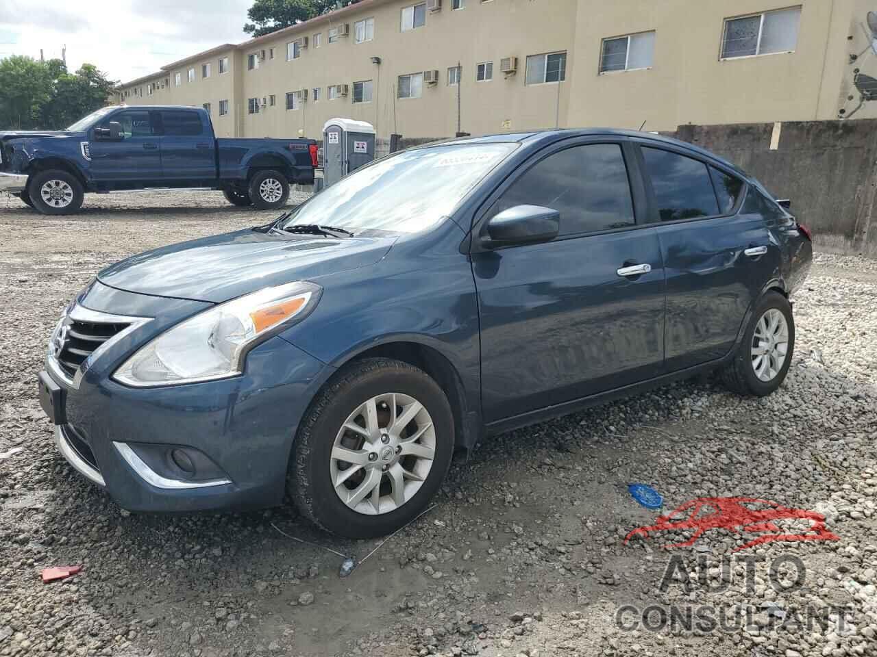 NISSAN VERSA 2017 - 3N1CN7AP0HL859500