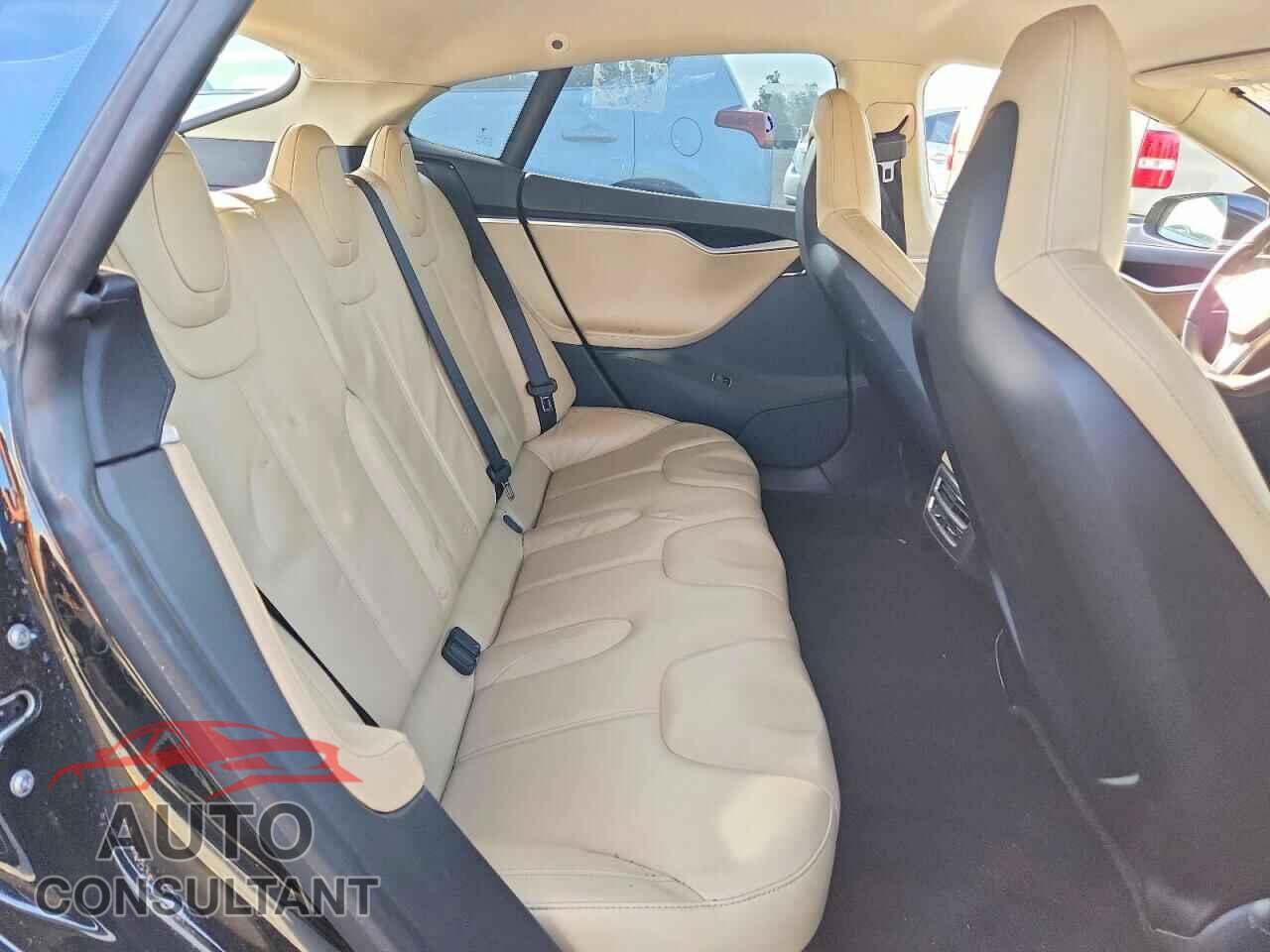 TESLA MODEL S 2013 - 5YJSA1CN5DFP03328