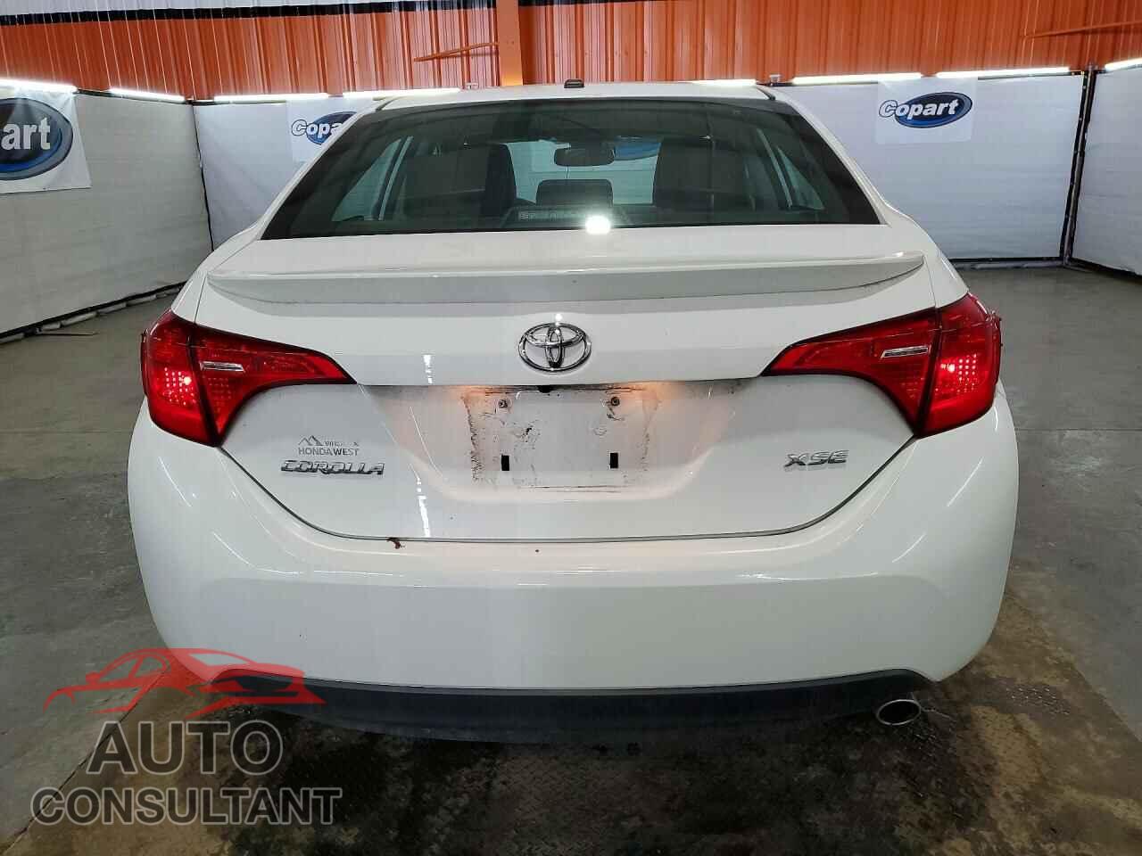 TOYOTA COROLLA 2017 - 2T1BURHEXHC866744