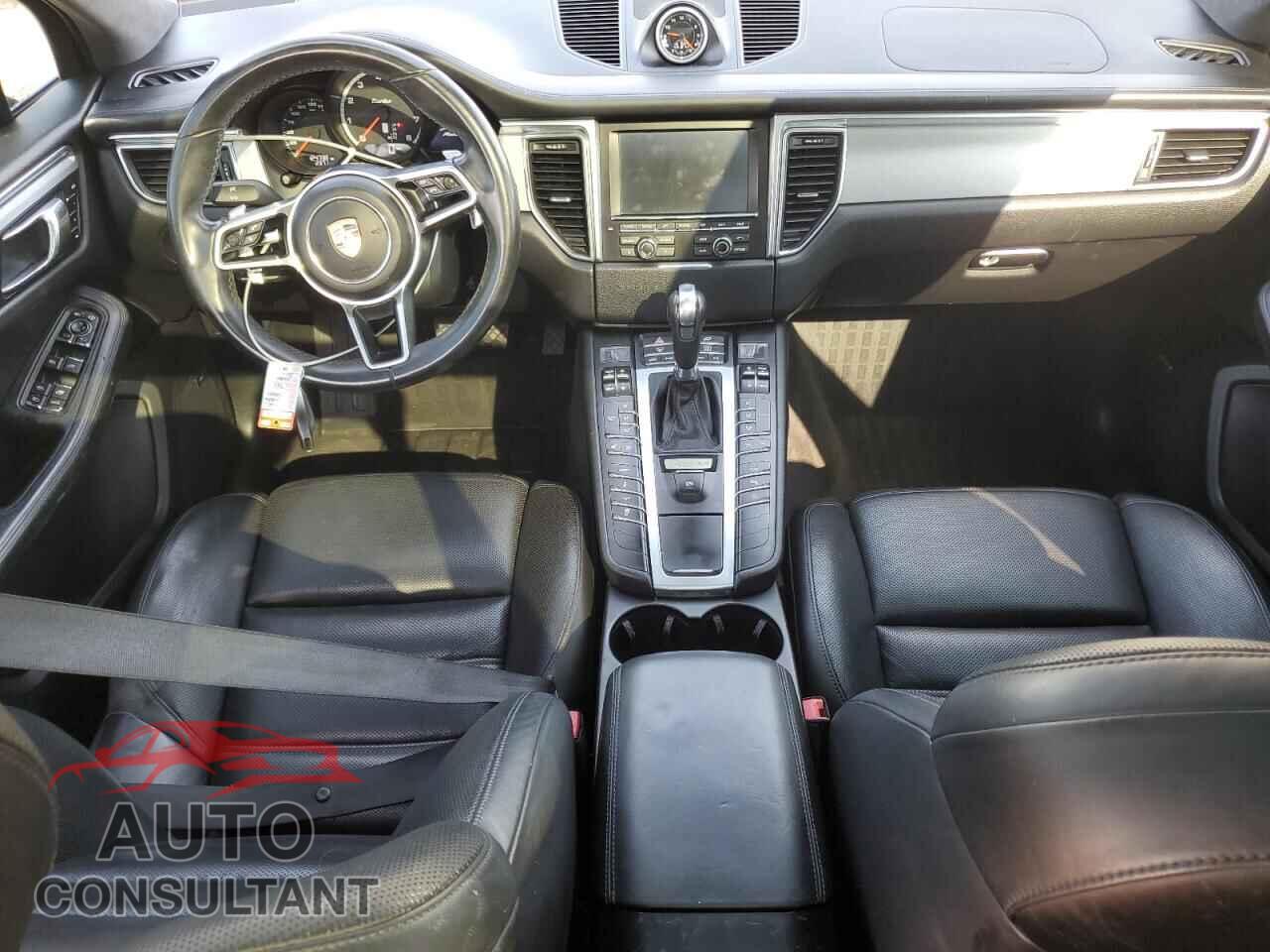 PORSCHE MACAN 2016 - WP1AF2A51GLB93193