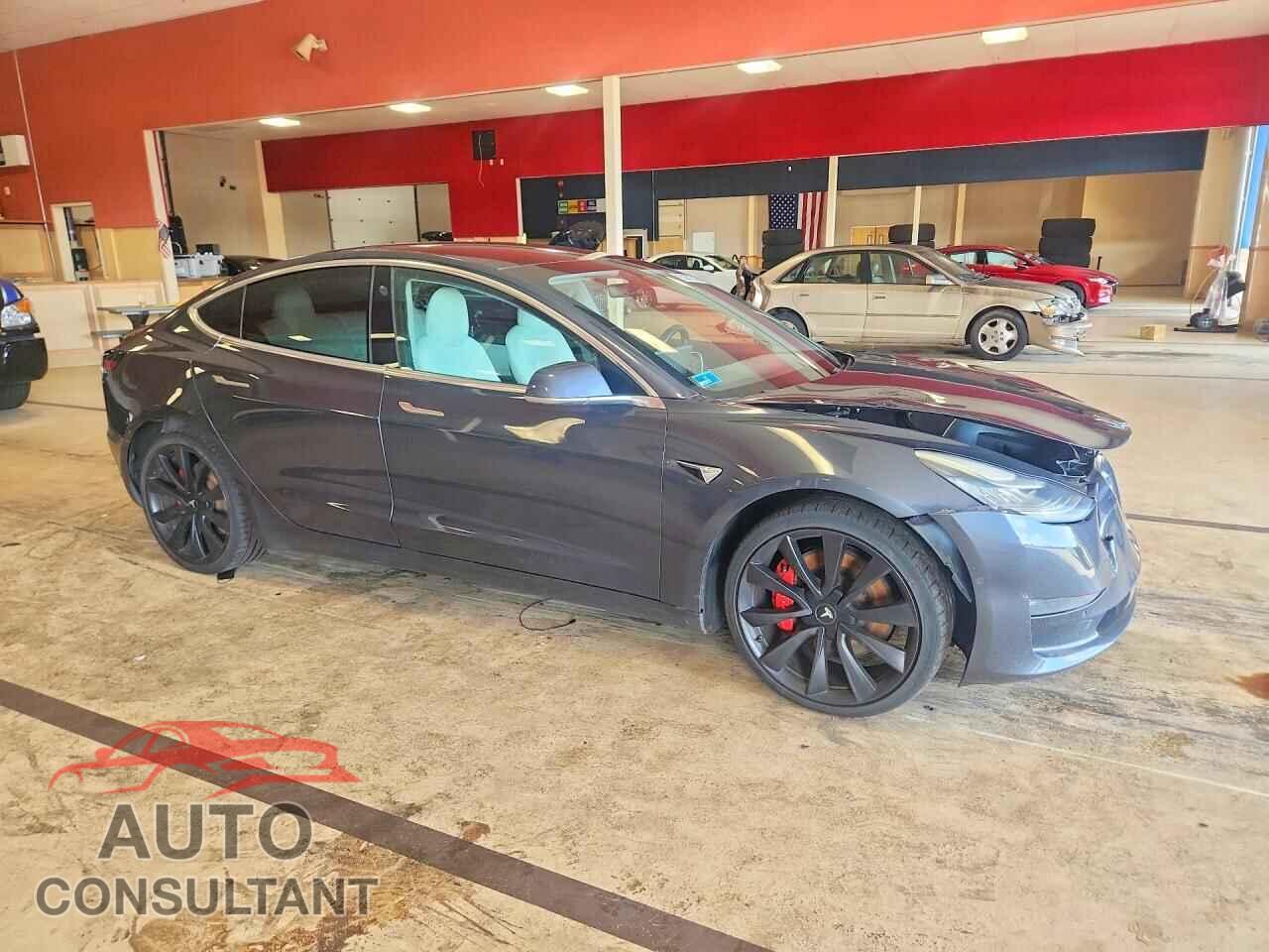 TESLA MODEL 3 2018 - 5YJ3E1EB2JF184410