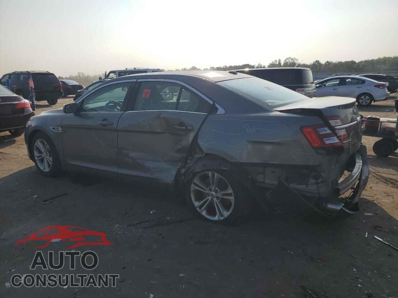 FORD TAURUS 2013 - 1FAHP2H82DG126285