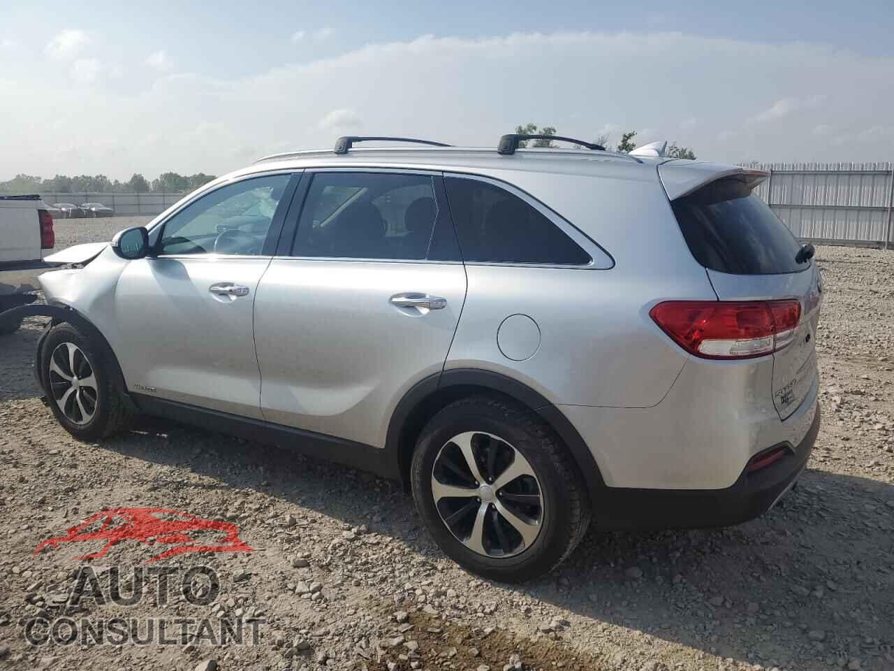 KIA SORENTO 2018 - 5XYPHDA55JG400852