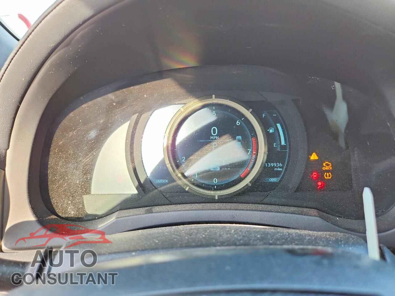 LEXUS IS 2015 - JTHCF1D25F5015990