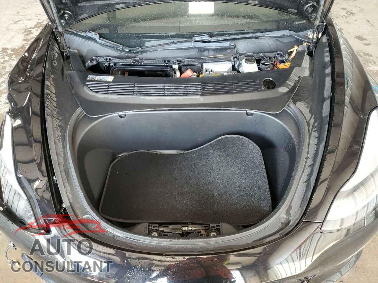 TESLA MODEL 3 2018 - 5YJ3E1EA8JF036222