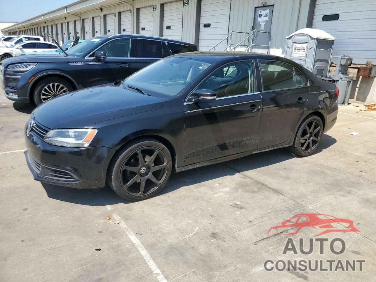 VOLKSWAGEN JETTA 2013 - 3VWDP7AJ5DM392650