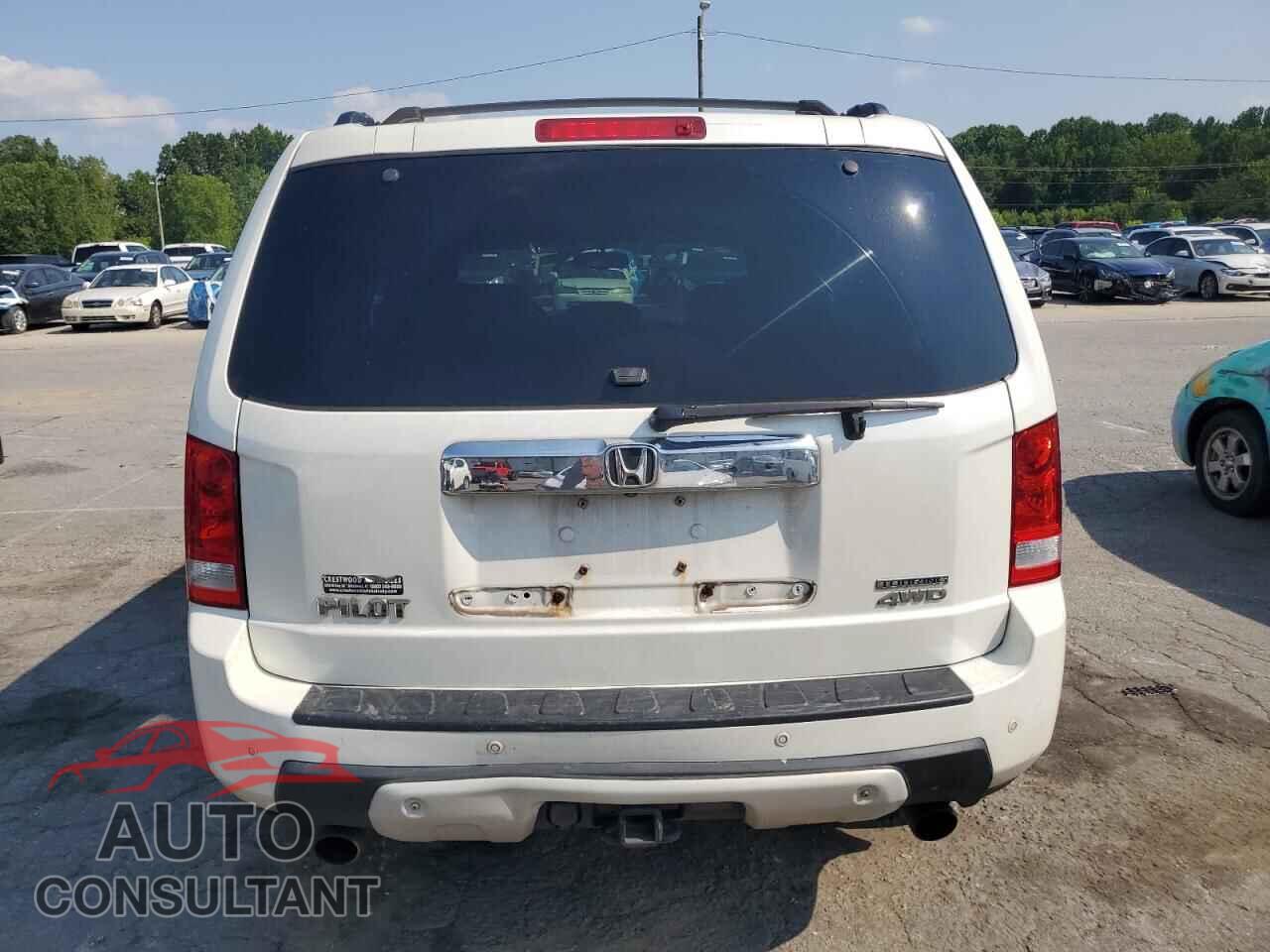 HONDA PILOT 2011 - 5FNYF4H90BB016800