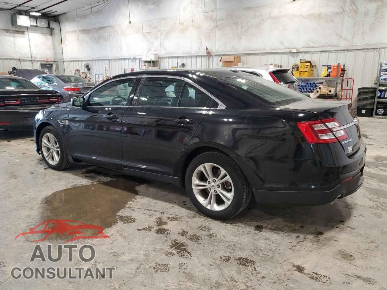 FORD TAURUS 2016 - 1FAHP2E82GG126957
