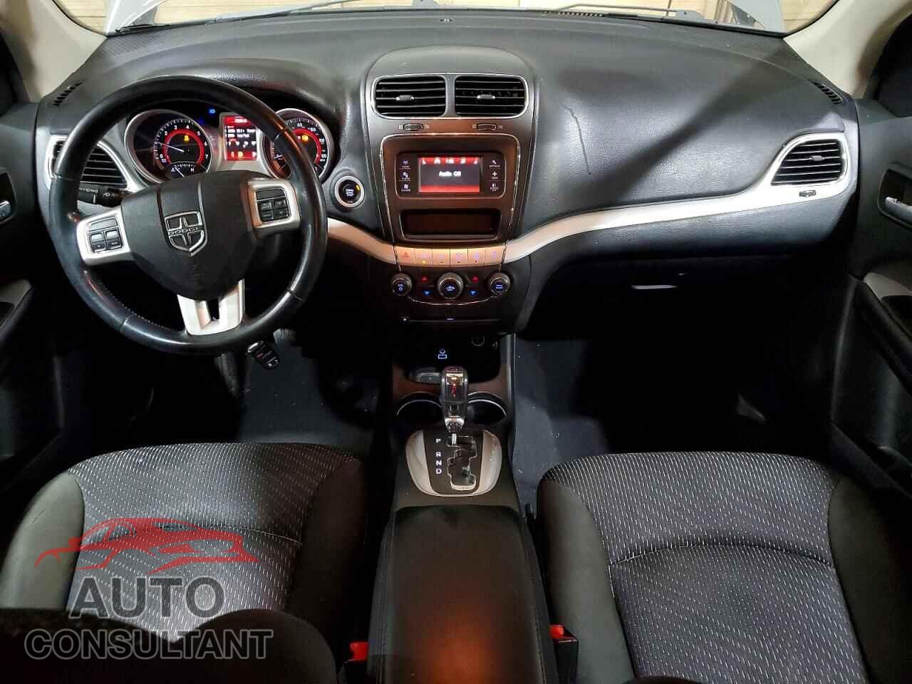 DODGE JOURNEY 2019 - 3C4PDCBB8KT751047