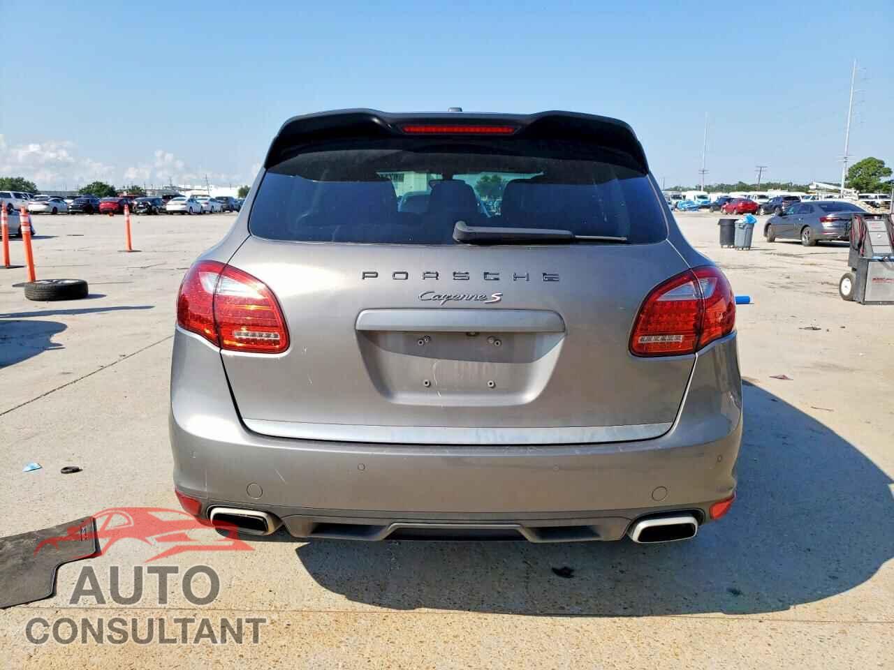 PORSCHE CAYENNE 2012 - WP1AB2A21CLA40356
