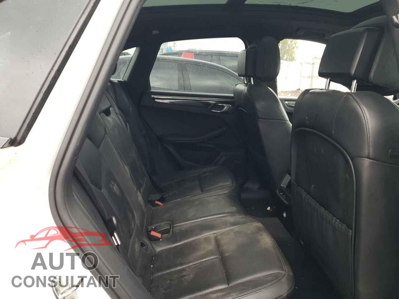 PORSCHE MACAN 2015 - WP1AB2A57FLB58720