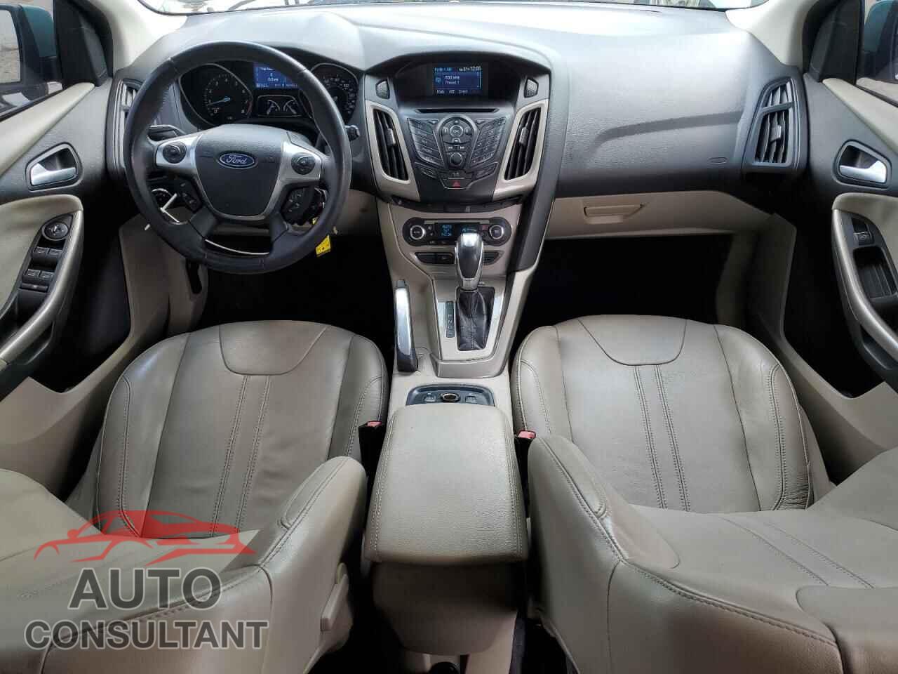 FORD FOCUS 2012 - 1FAHP3M22CL319775