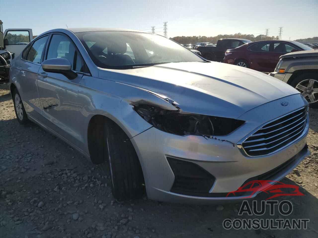 FORD FUSION 2019 - 3FA6P0G72KR161273