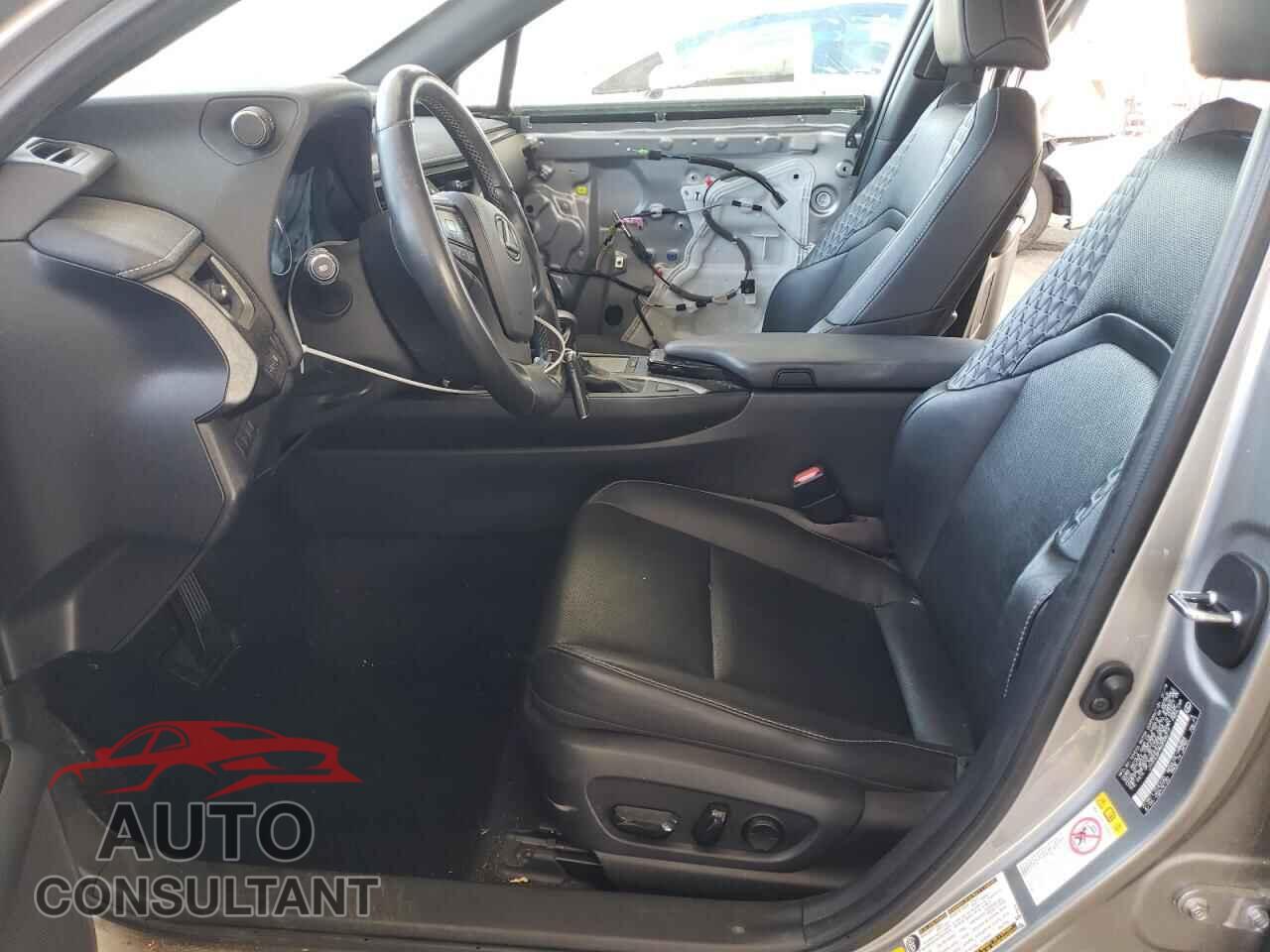 LEXUS UX 200 2019 - JTHY3JBH4K2008319