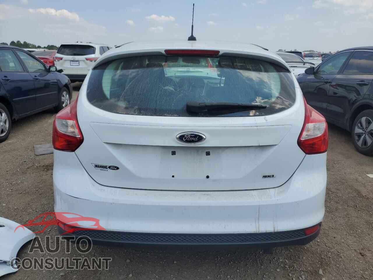 FORD FOCUS 2012 - 1FAHP3M24CL266240