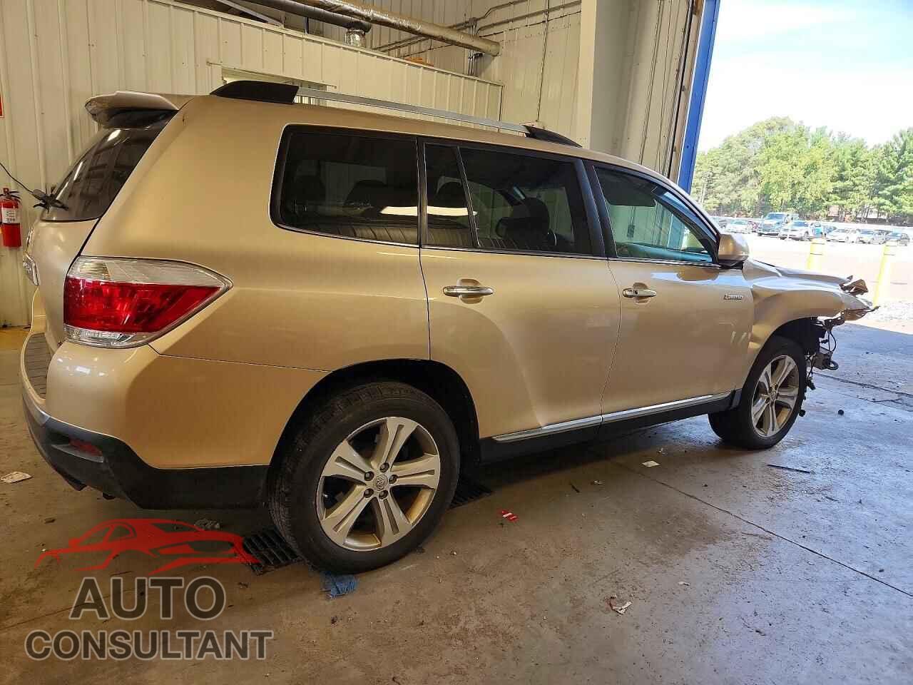 TOYOTA HIGHLANDER 2013 - 5TDDK3EH8DS246633