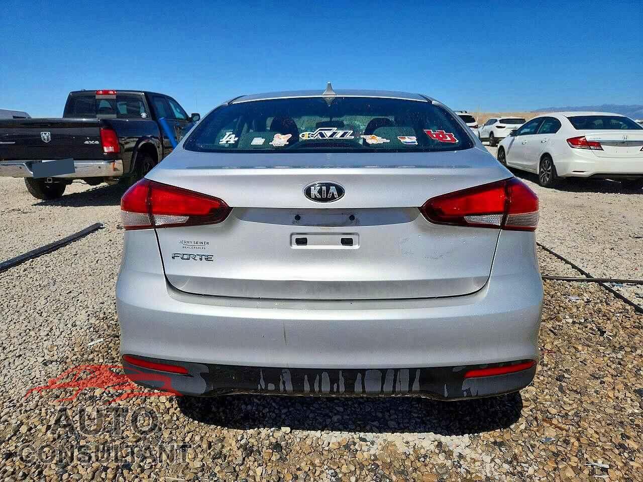 KIA FORTE 2017 - 3KPFK4A77HE061274