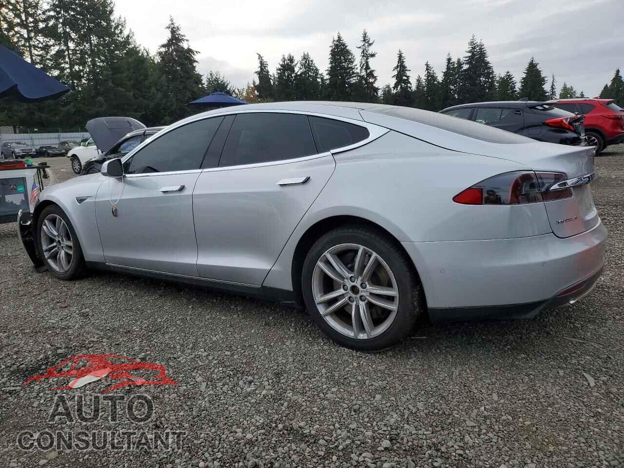 TESLA MODEL S 2015 - 5YJSA1H25FF090788