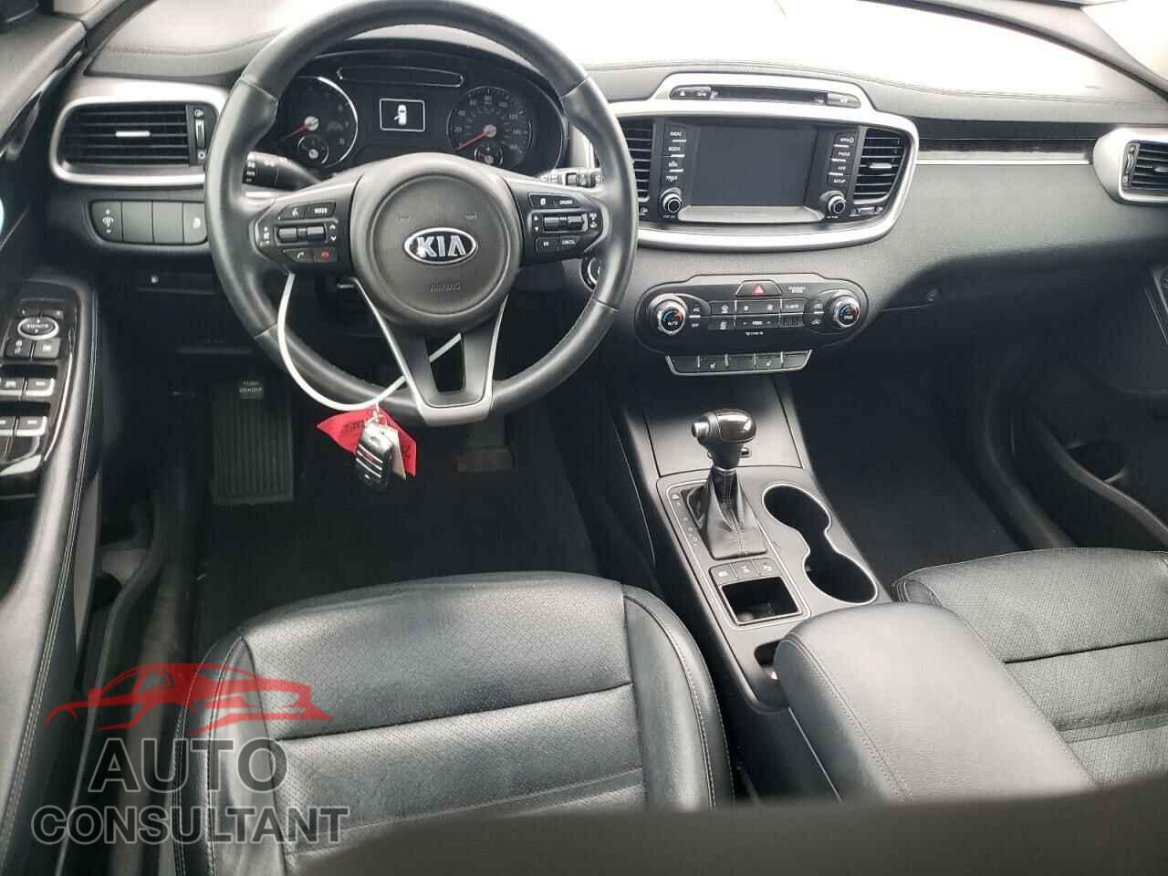 KIA SORENTO 2017 - 5XYPGDA30HG337073