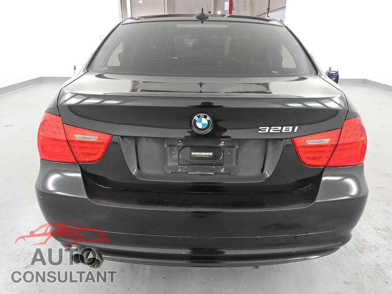BMW 3 SERIES 2011 - WBAPH5G56BNM80201