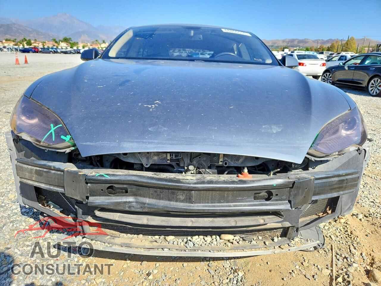 TESLA MODEL S 2013 - 5YJSA1CP6DFP04196