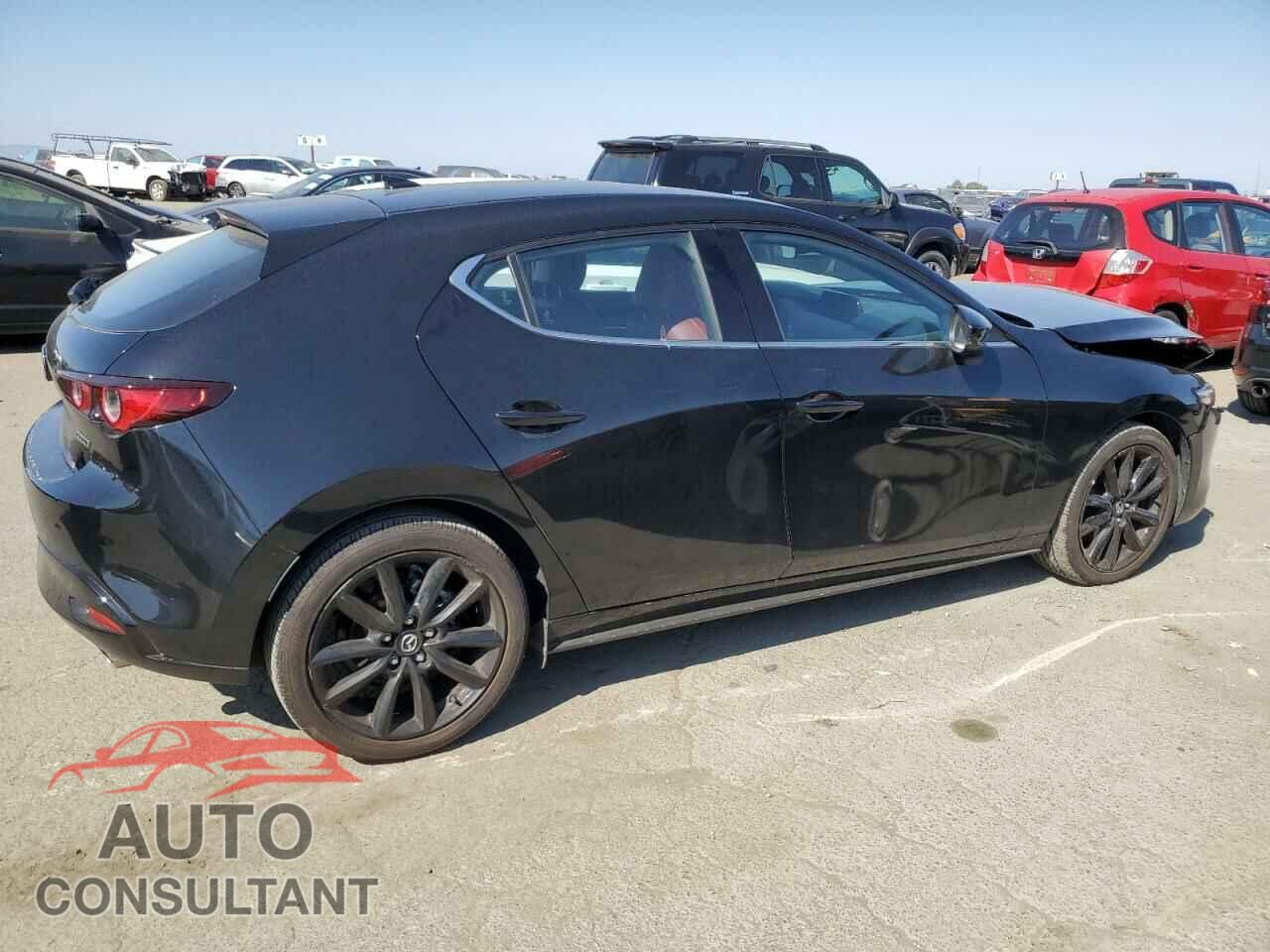 MAZDA 3 2022 - JM1BPAML6N1518405