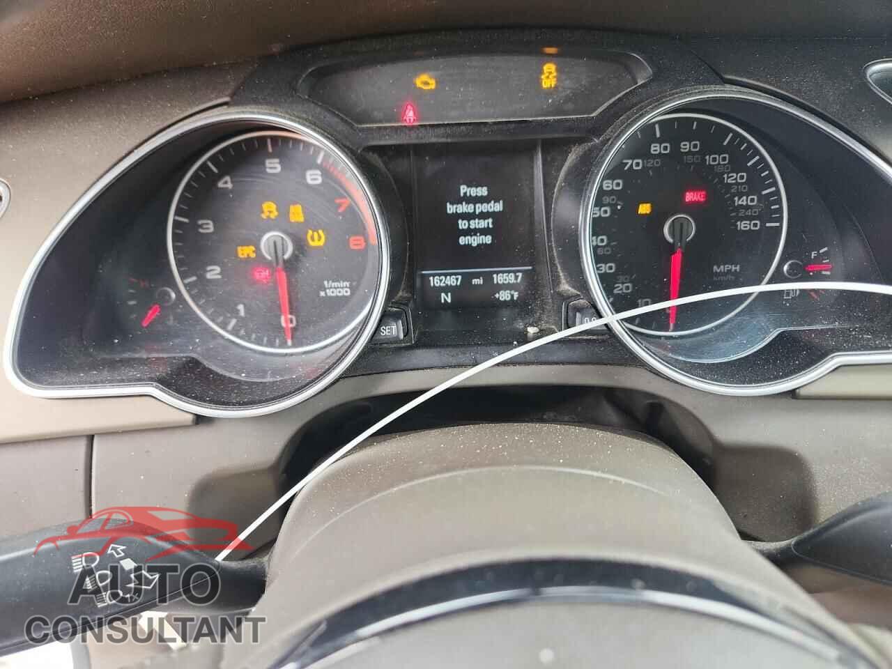 AUDI A5 2013 - WAUJFAFH3DN016320