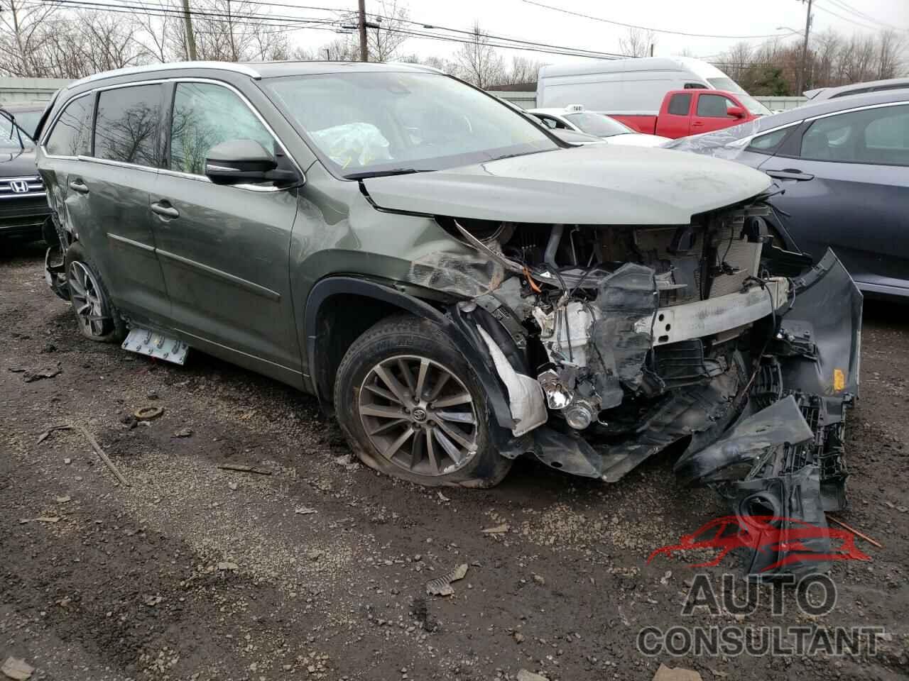TOYOTA HIGHLANDER 2018 - 5TDJZRFH2JS899308