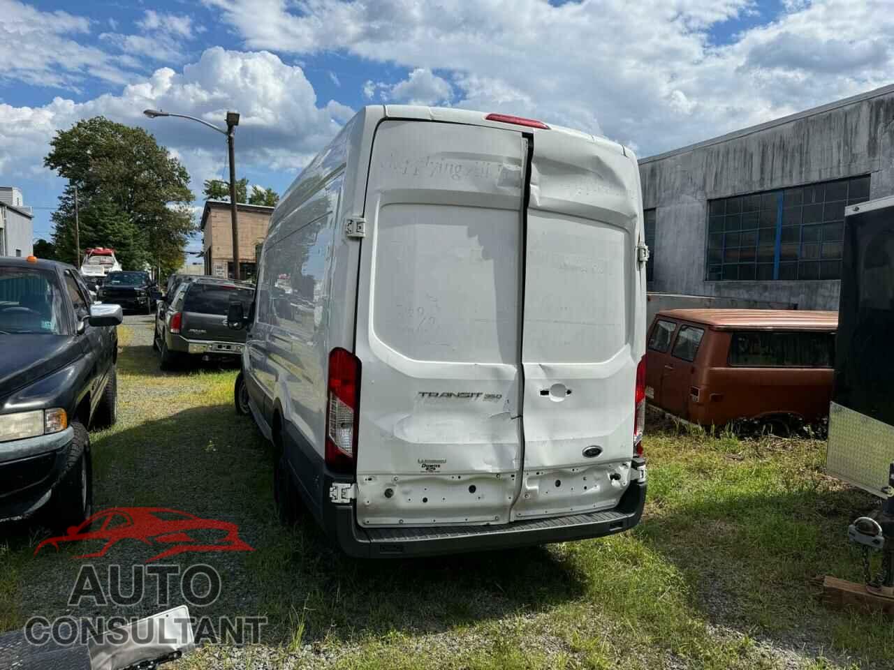FORD TRANSIT 2017 - 1FTBW3XG3HKA54971
