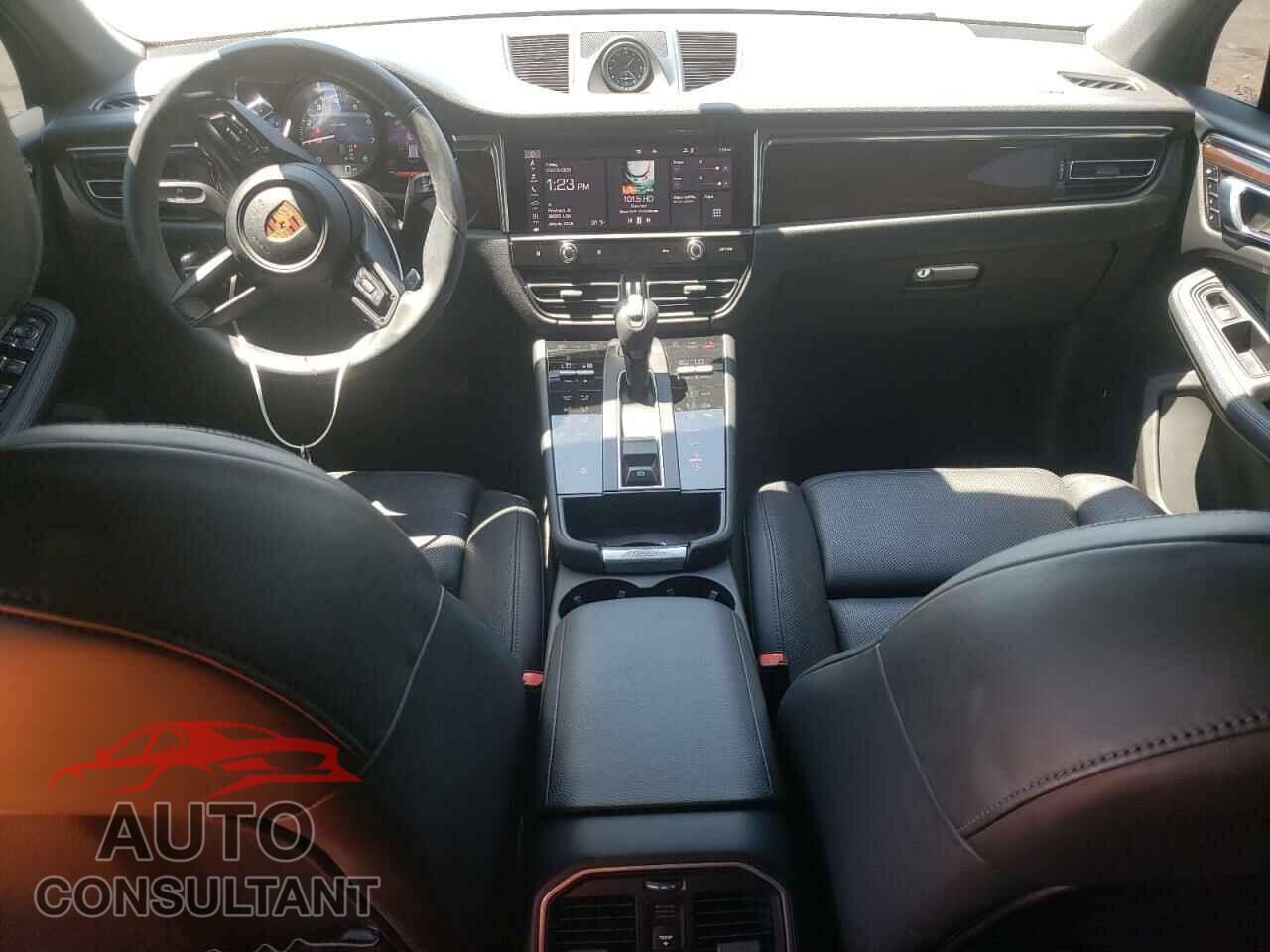 PORSCHE MACAN 2022 - WP1AA2A51NLB01625